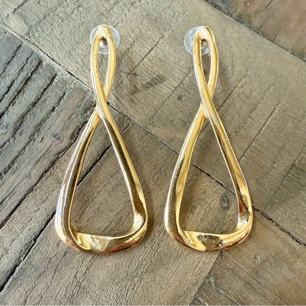 Avon Vintage 90s Gold-Tone Drop Dangle Pierced Earrings